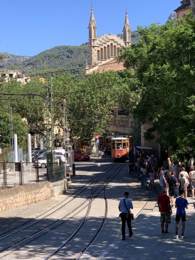 Bahnhof Soller2