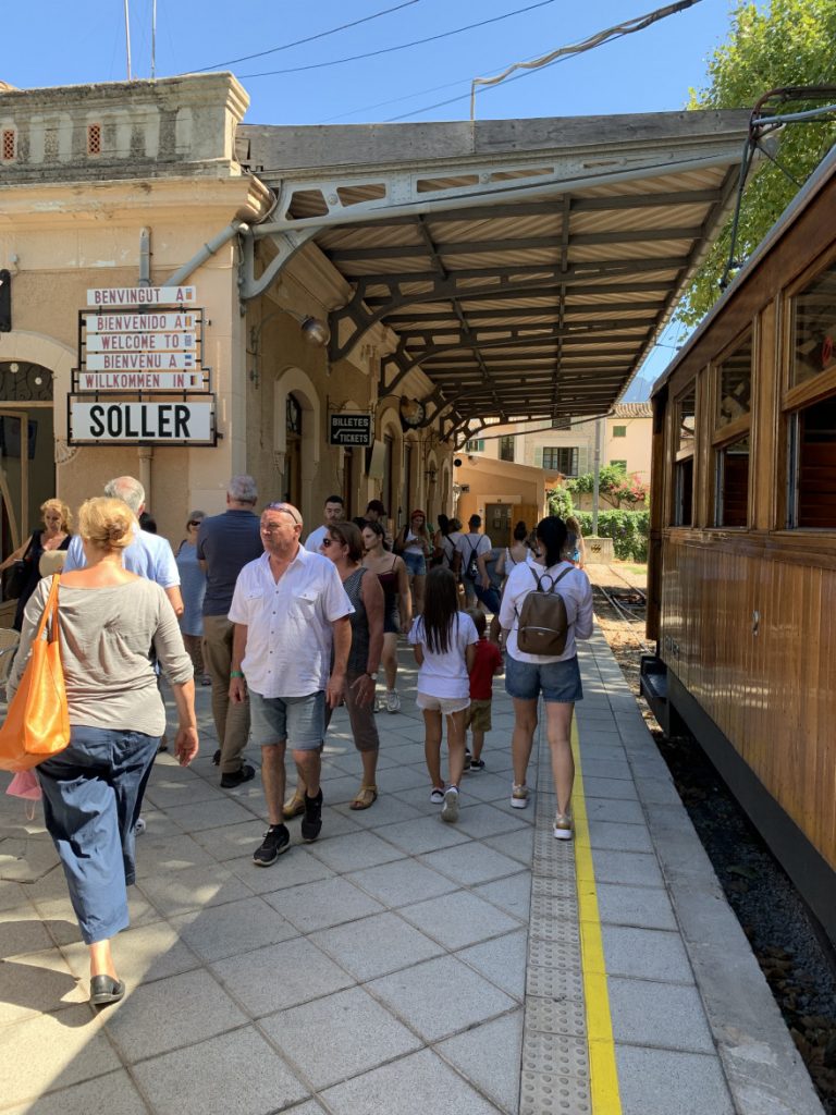 Bahnhof Soller3