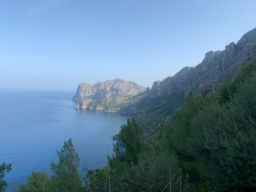 Wanden auf Mallorca Kuestenweg nach Cala Tuent 2