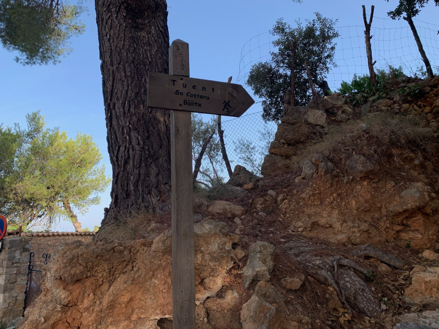 Wandern auf Mallorca Wegweiser nach Tuent