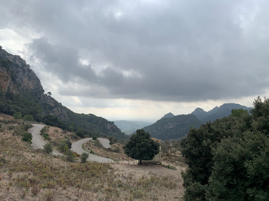 Wanden auf Mallorca Castell Alaro Autofahrt Coll de Soller 2