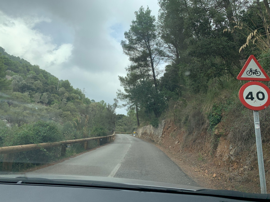 Wanden auf Mallorca Castell Alaro Autofahrt Durch Bunyola nach Orient 2