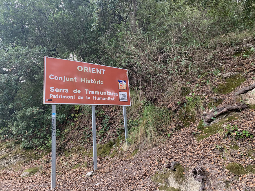 Wanden auf Mallorca Castell Alaro Autofahrt Durch Bunyola nach Orient 4