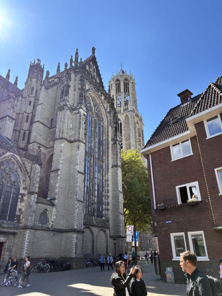 Städtetrip Utrecht Im Dom und Kreuzgang 1