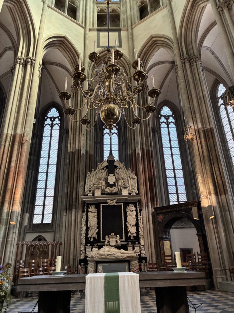 Städtetrip Utrecht Im Dom und Kreuzgang 8
