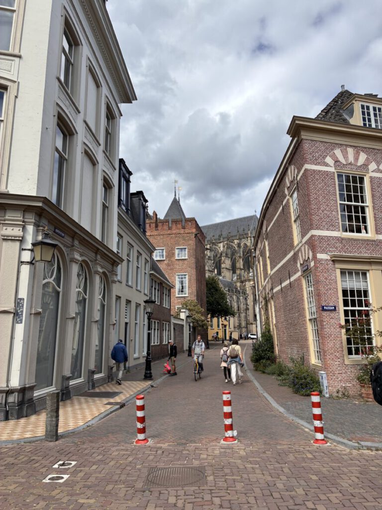 Städtetrip Utrecht Spaziergang an der Gracht und durch die Stadt 12