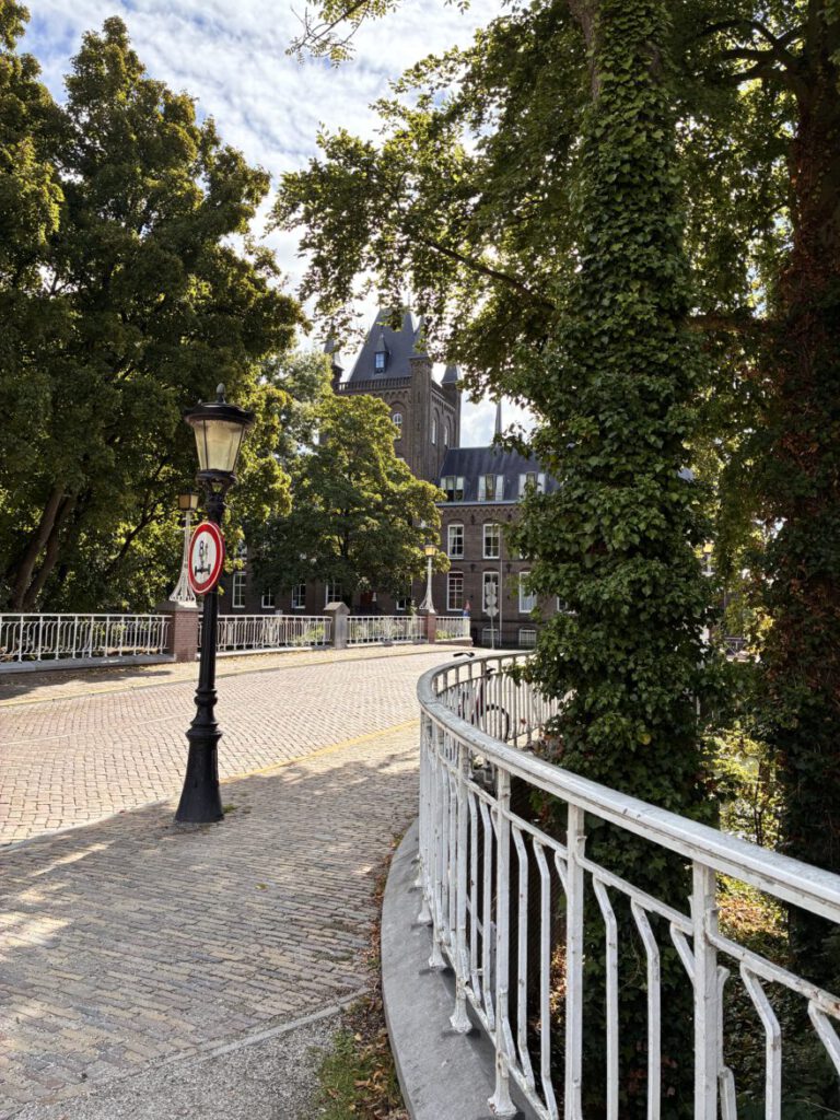 Städtetrip Utrecht Spaziergang an der Gracht und durch die Stadt 2